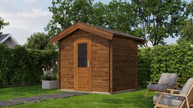 Förråd Eksjö - 2,5x2m (5 kvm) - Brun Tryckimpregnerat – Sned sidovy som visar fönstrets placering och bakre vägg.