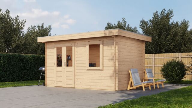 Förråd Ystad - 4x2,5m (10 kvm) - Obehandlat – Bakifrån vy som visar tak och bakvägg.