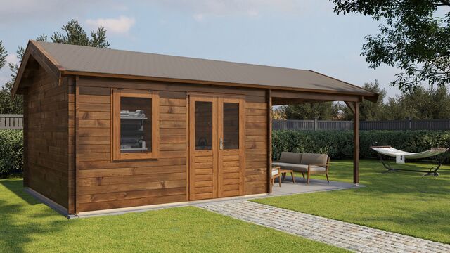 Trädgårdshus Nässjö - 7x4m (28 kvm) - Brun Tryckimpregnerat – Rakt framifrån fasadvy med dörr och fönster i stängt läge.