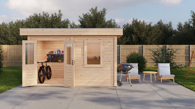 Förråd Gävle 3,9×2 m från Vykra – frontvy i trädgård med cykel och stolar