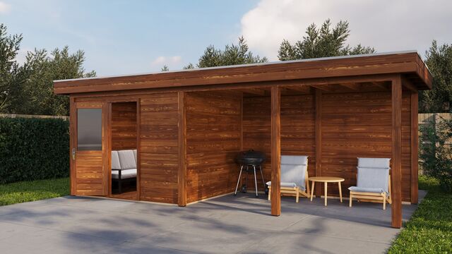 Trädgårdshus Jönköping 7×2,5 m från Vykra – vy från sidan med sittgrupp på altanen, brun träfinish