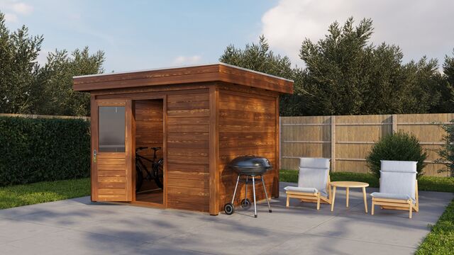 Förråd Linköping 3×2,5 m från Vykra – brunoljat trä, framsida i trädgårdsmiljö med grill och utemöbler